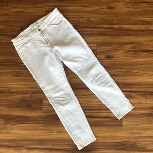 UNIQLO White Denim Cropped Skinny Jeans